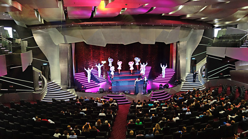 041_Im Platinum Theater