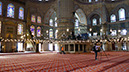 105_In der Sultan-Ahmed-Moschee