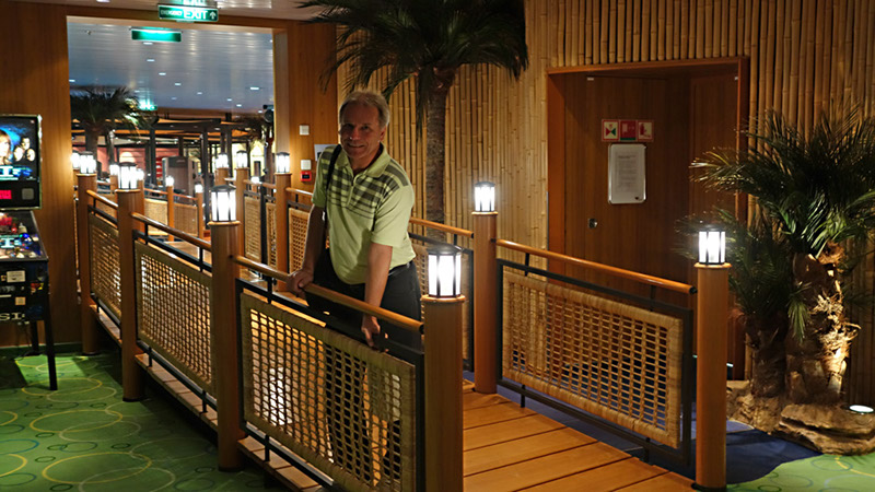 An Board der Aida  (30)