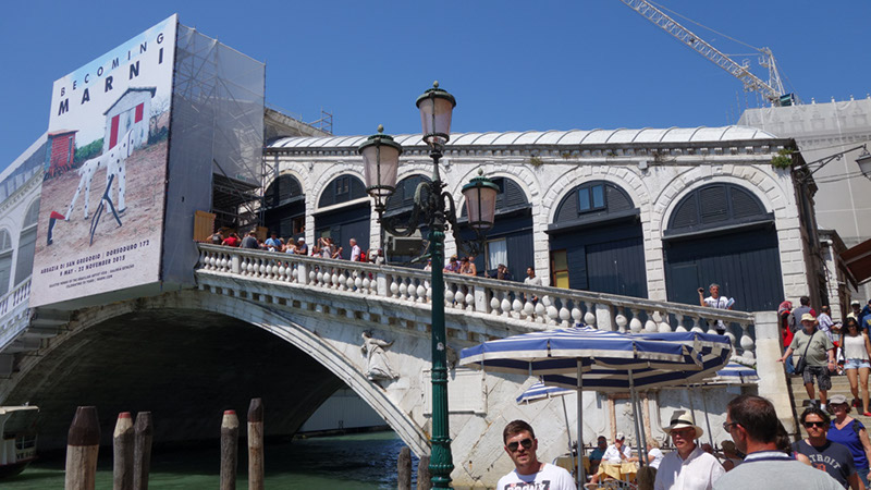 78_Die Rialtobruecke wird leider grade saniert